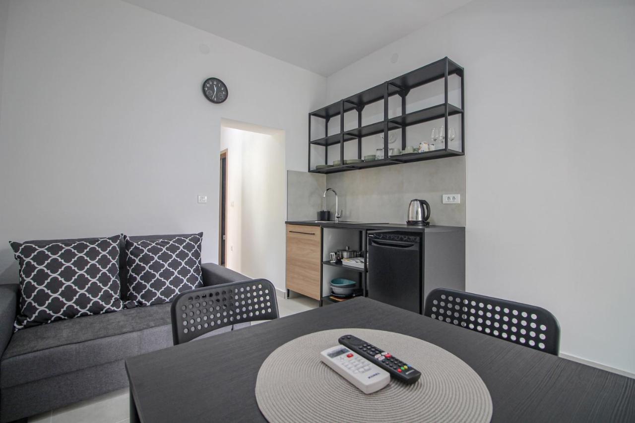 Apartman Toni ロゴズニッツァ エクステリア 写真