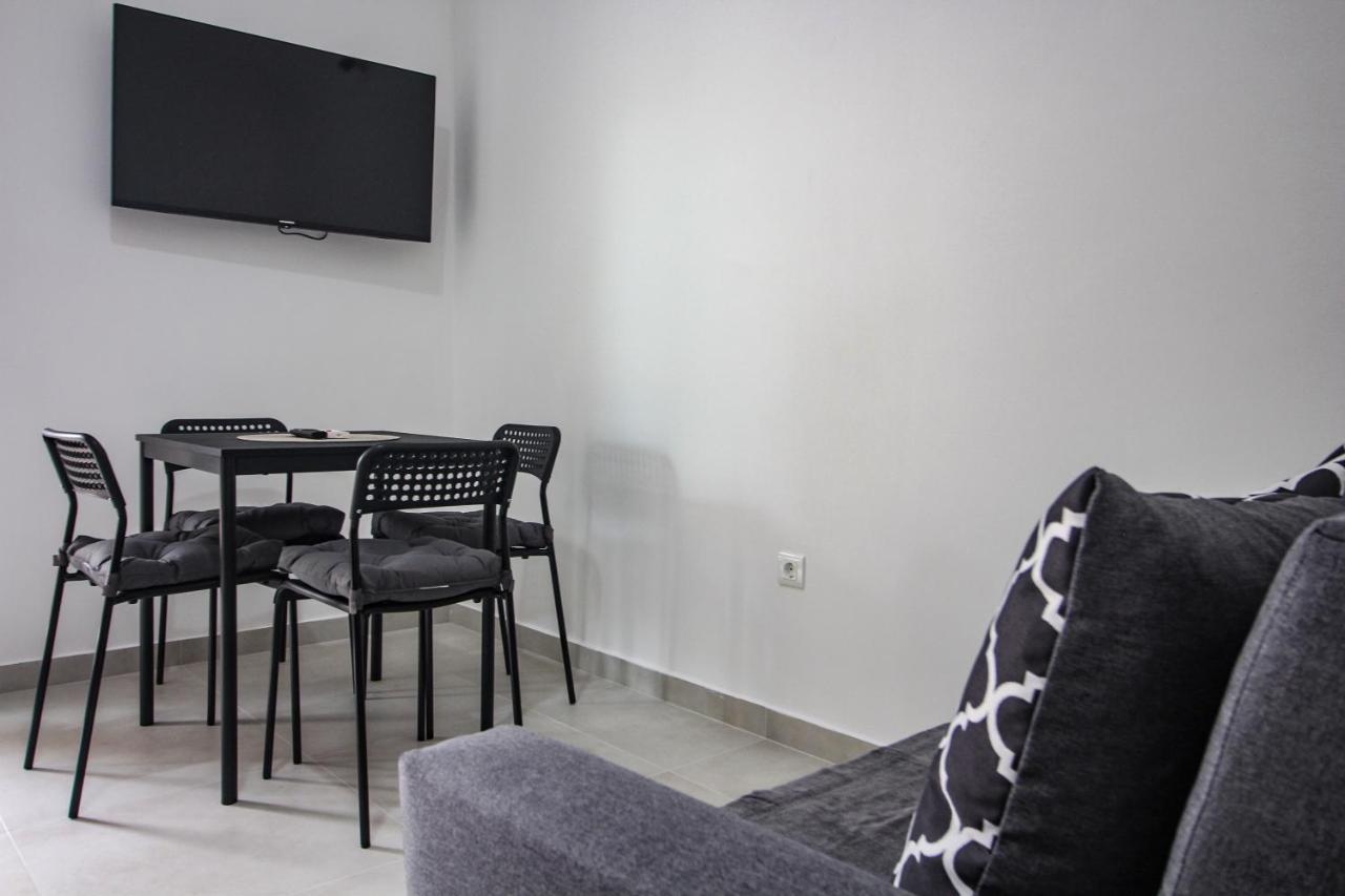 Apartman Toni ロゴズニッツァ エクステリア 写真