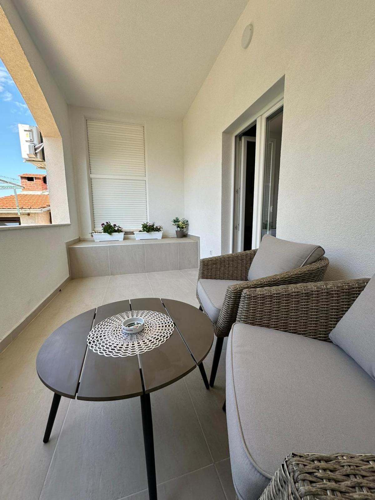 Apartman Toni ロゴズニッツァ エクステリア 写真